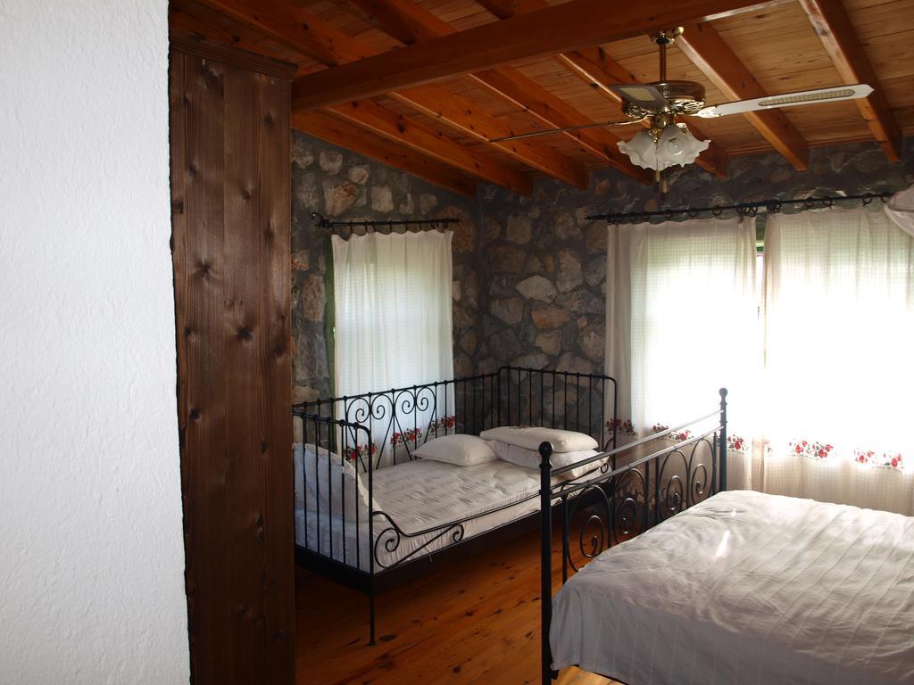 Otantik Tas Ev Acomodação com café da manhã Dalaman Quarto foto