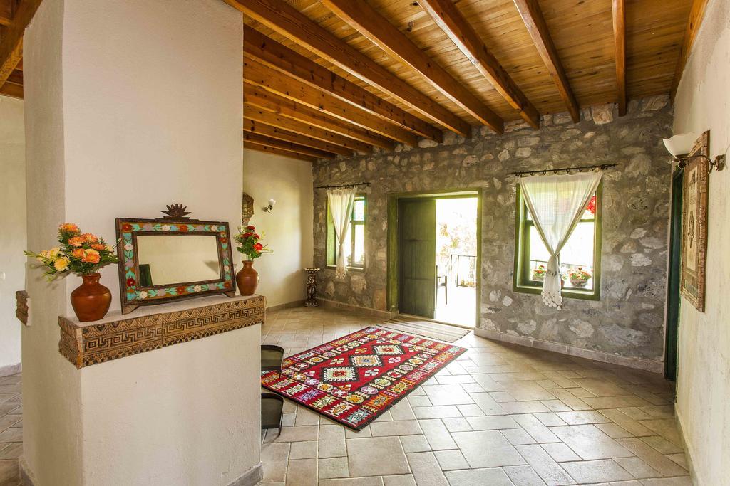 Otantik Tas Ev Acomodação com café da manhã Dalaman Exterior foto